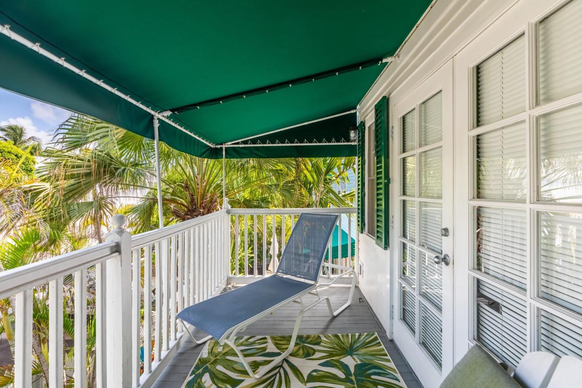 Southard Getaway By Avantstay W Covered Patio Great Location Shared Pool Week Long Stays Key West Exterior photo