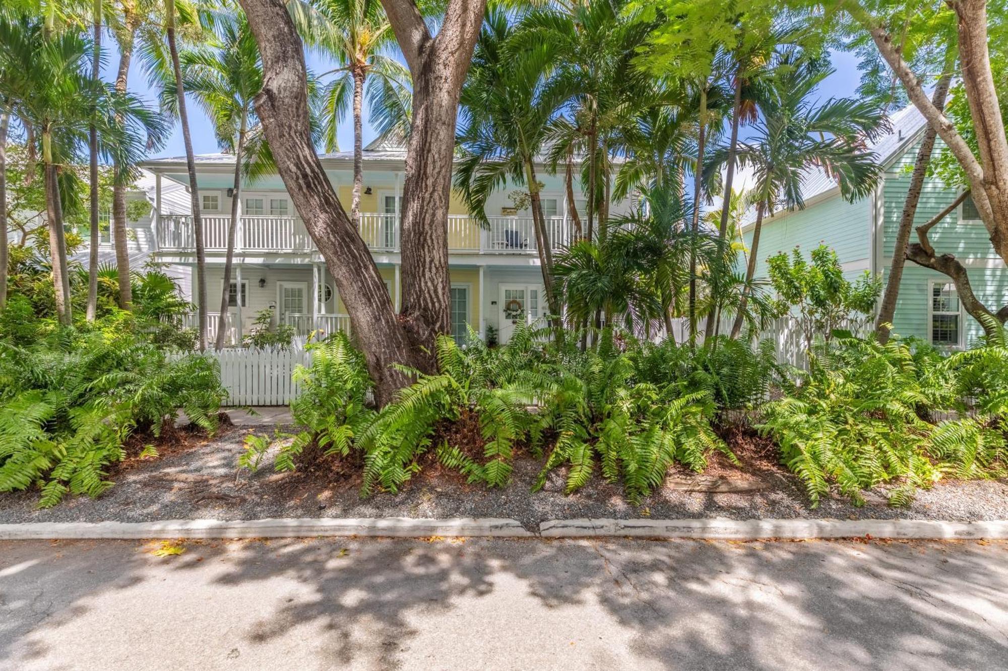 Southard Getaway By Avantstay W Covered Patio Great Location Shared Pool Week Long Stays Key West Exterior photo