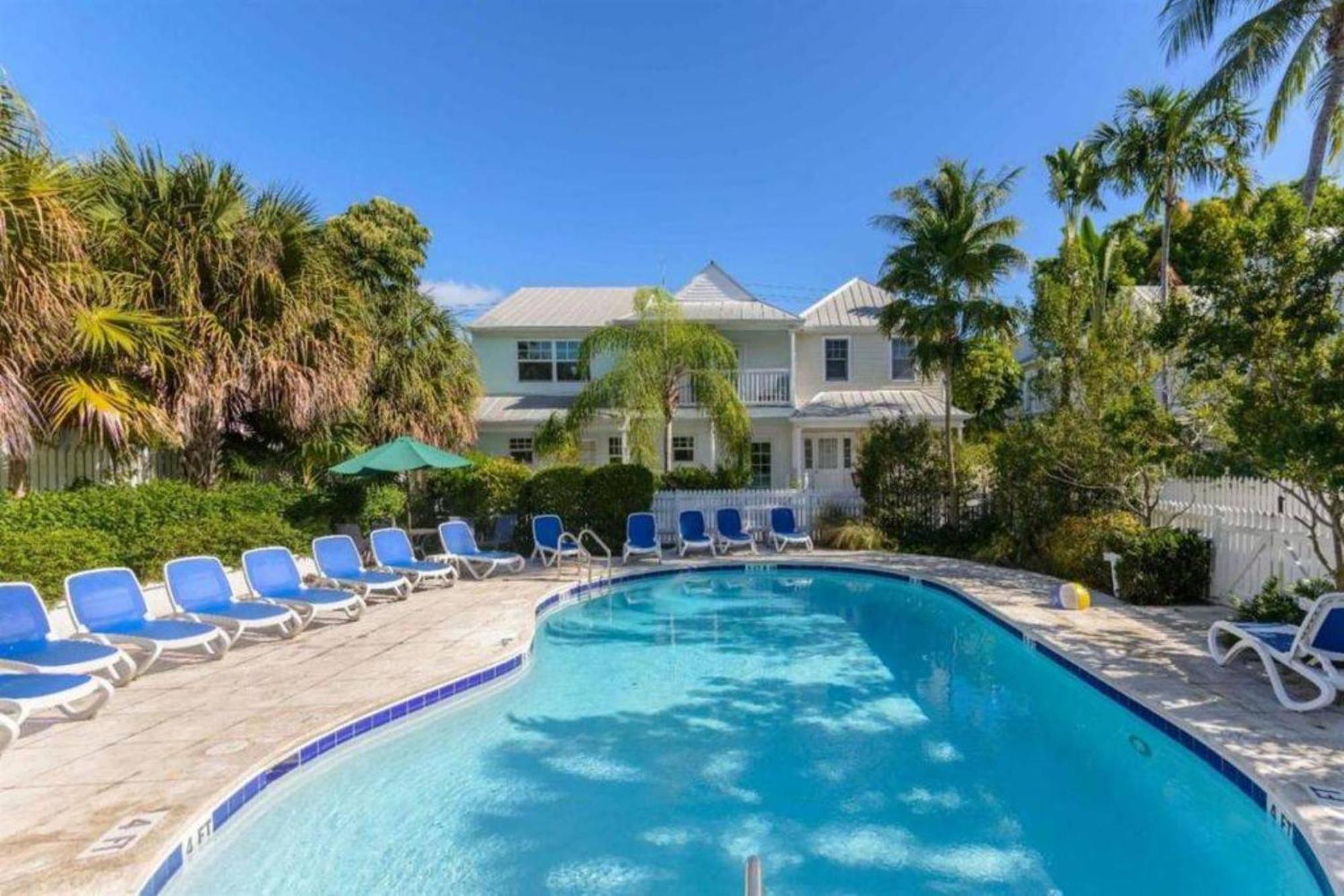 Southard Getaway By Avantstay W Covered Patio Great Location Shared Pool Week Long Stays Key West Exterior photo